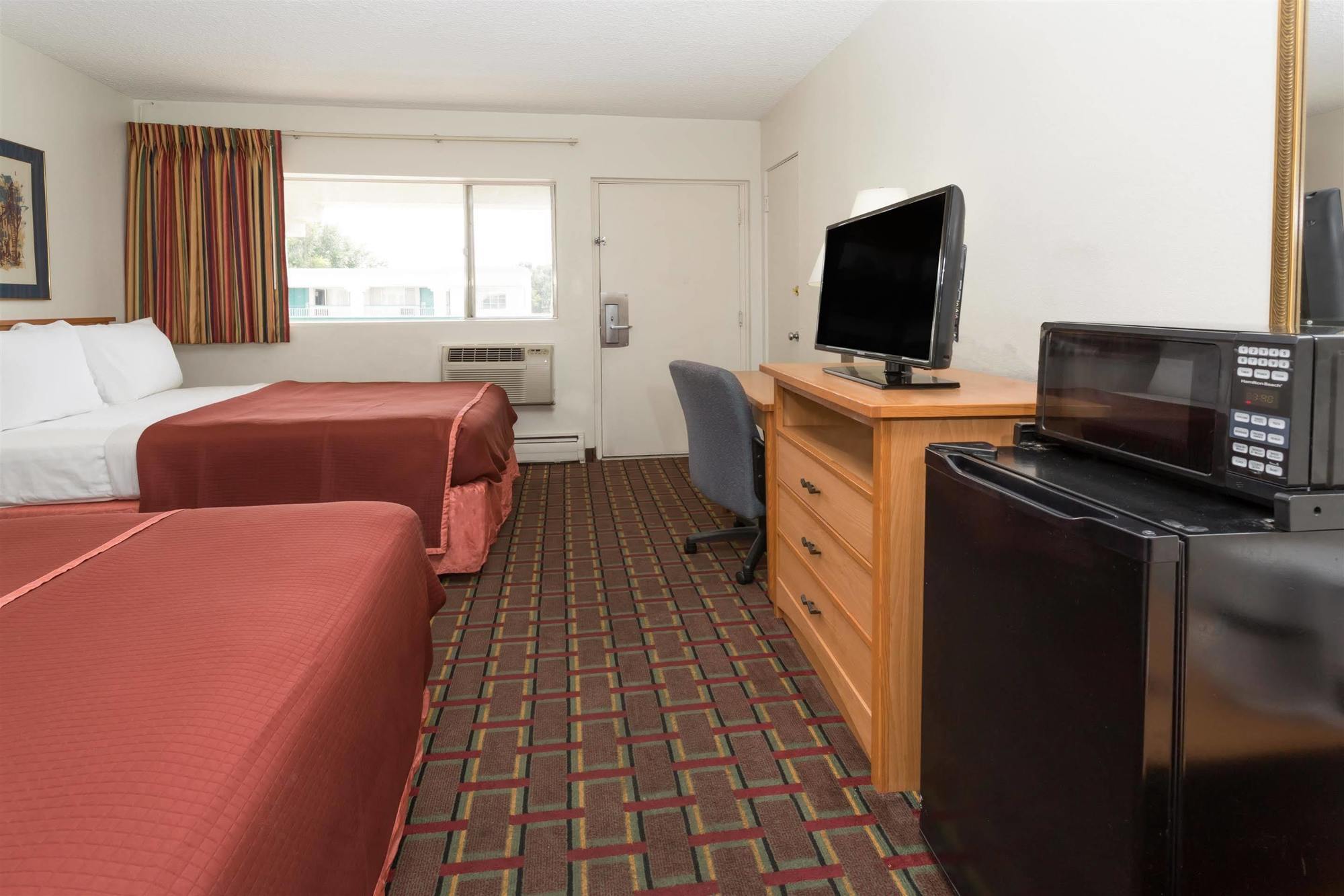 Howard Johnson By Wyndham Colorado Springs Kültér fotó